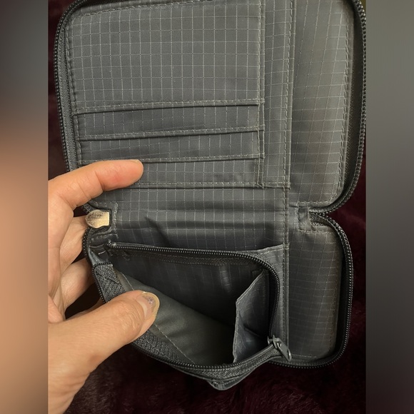 BAD BADTZ MARU Sanrio Wallet 2001 Vintage Kawaii Coin Purse Card Bag Embroidered - Picture 5 of 10